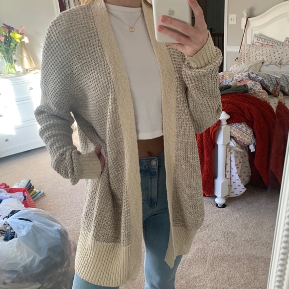 Urban outfitters sweater - Picture 1 of 4